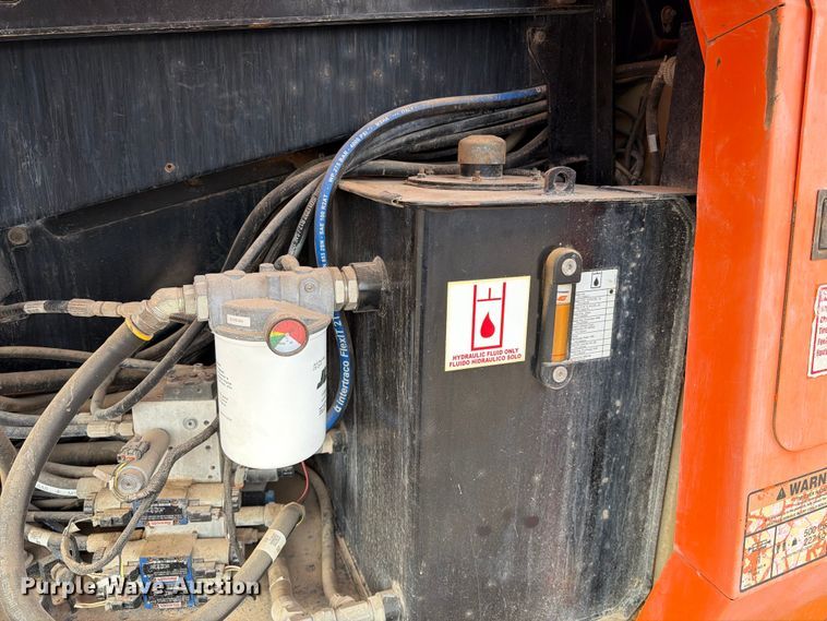 image for item FC0028 2014 JLG 660SJ boom lift