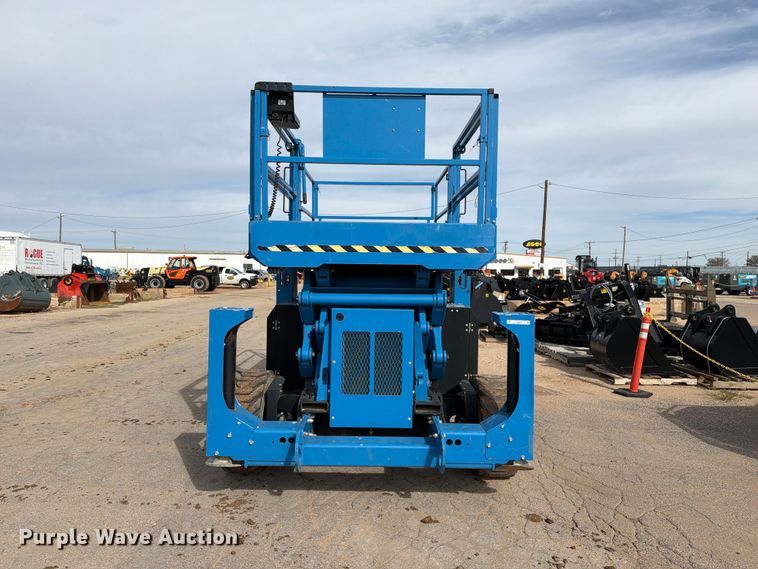 image for item FC0029 2020 Genie GS-4390 scissor lift
