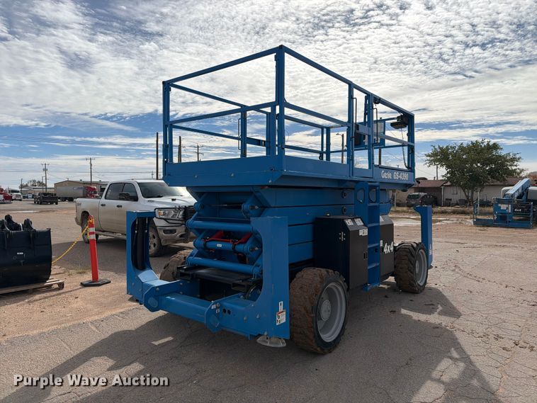 image for item FC0029 2020 Genie GS-4390 scissor lift