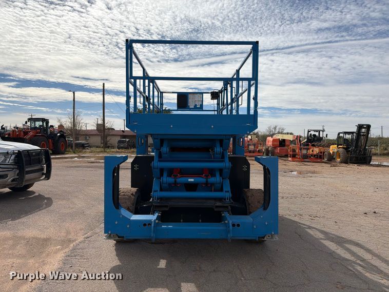 image for item FC0029 2020 Genie GS-4390 scissor lift