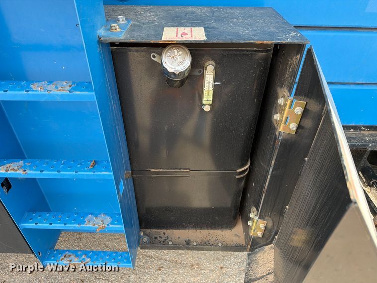 image for item FC0029 2020 Genie GS-4390 scissor lift