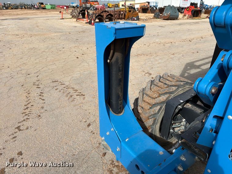 image for item FC0029 2020 Genie GS-4390 scissor lift