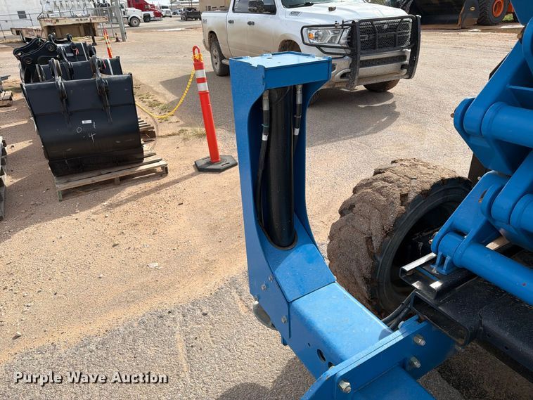 image for item FC0029 2020 Genie GS-4390 scissor lift