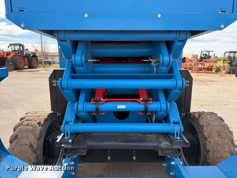 image for item FC0029 2020 Genie GS-4390 scissor lift