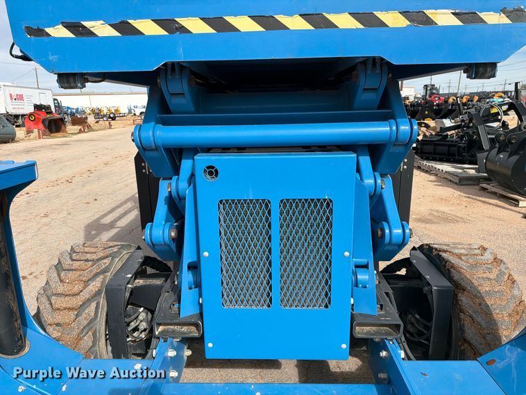 image for item FC0029 2020 Genie GS-4390 scissor lift