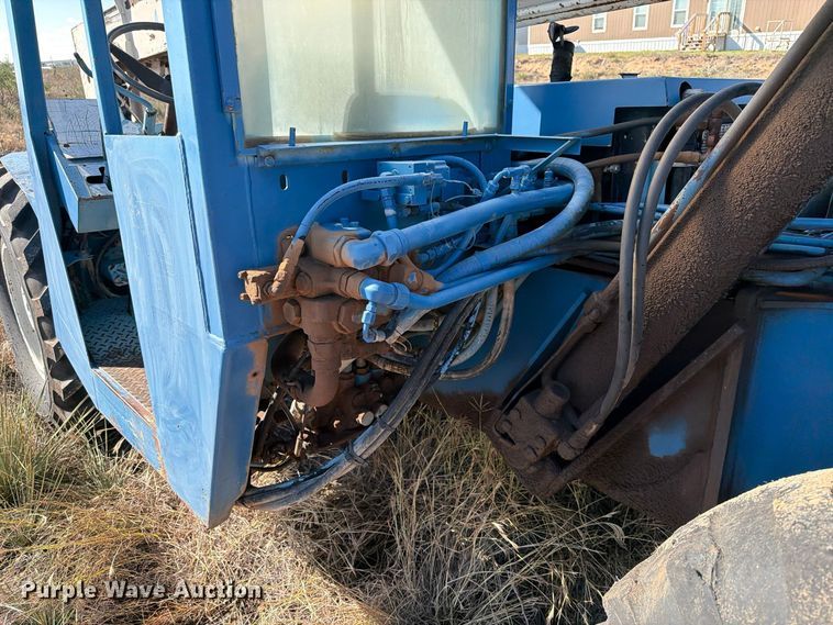 image for item FC0060 1983 Gradall 534B telehandler