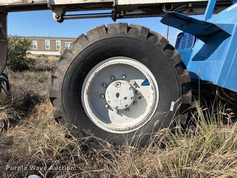 image for item FC0060 1983 Gradall 534B telehandler