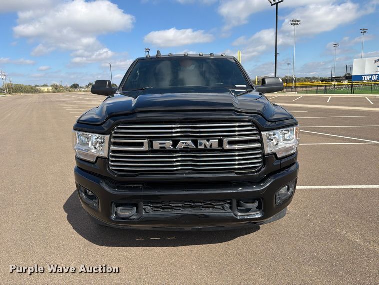 image for item FC0062 2021 Ram 3500 crew cab tow truck