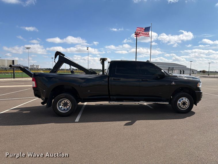 image for item FC0062 2021 Ram 3500 crew cab tow truck