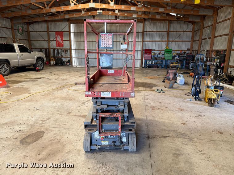 image for item FC0075 2015 Skyjack SJIII-3219 scissor lift