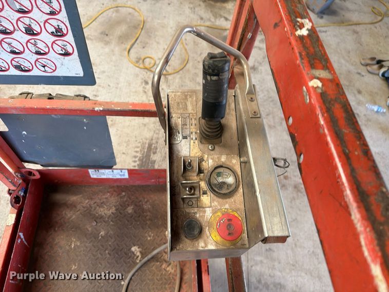 image for item FC0075 2015 Skyjack SJIII-3219 scissor lift