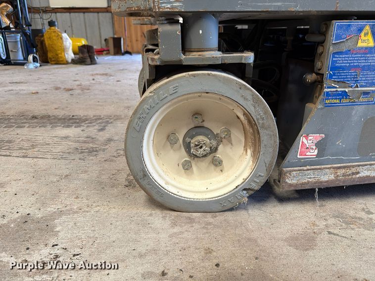image for item FC0075 2015 Skyjack SJIII-3219 scissor lift