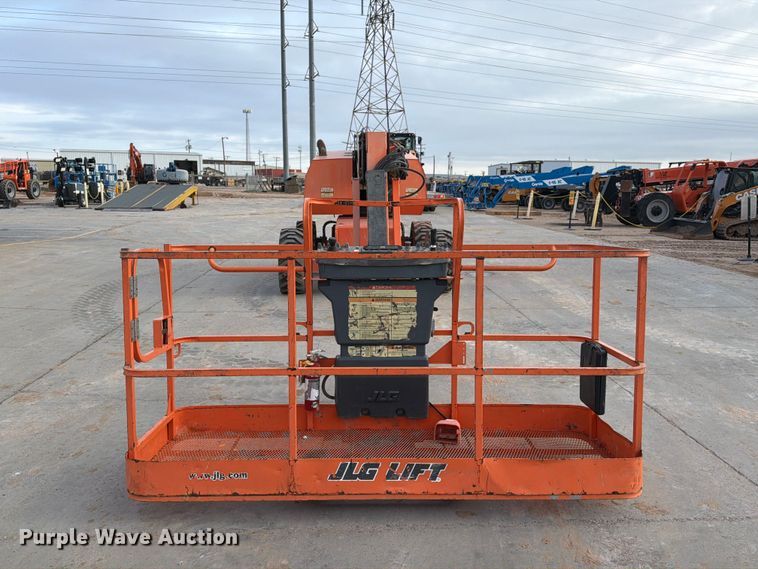 image for item FC0491 JLG 660SJ boom lift