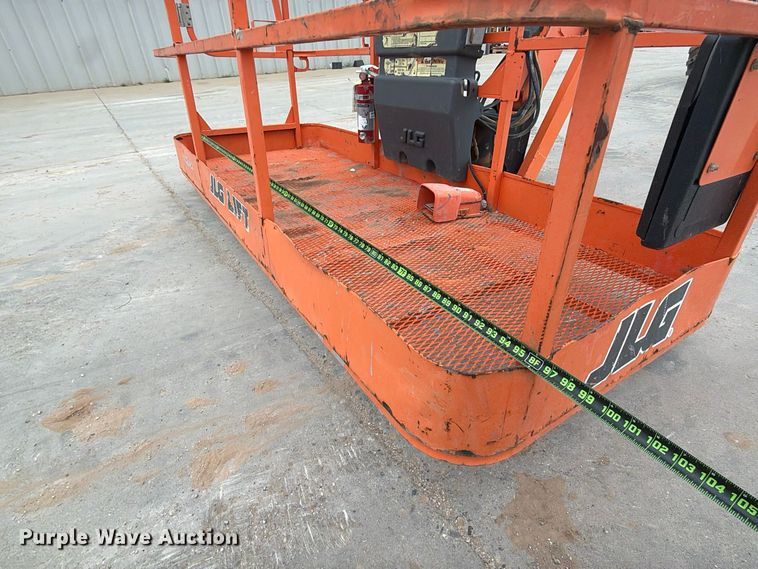 image for item FC0491 JLG 660SJ boom lift