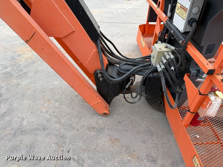 image for item FC0491 JLG 660SJ boom lift