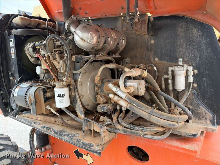 image for item FC0491 JLG 660SJ boom lift
