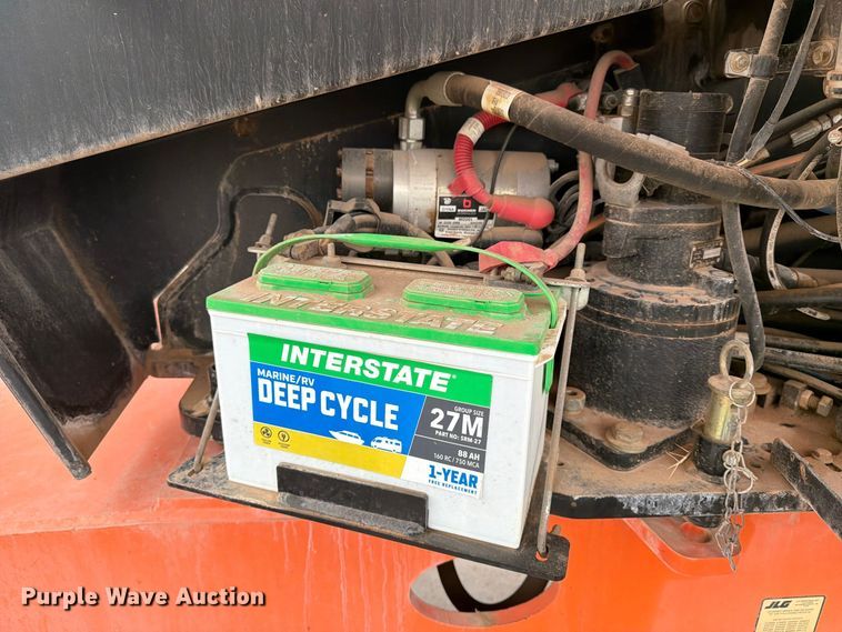 image for item FC0491 JLG 660SJ boom lift