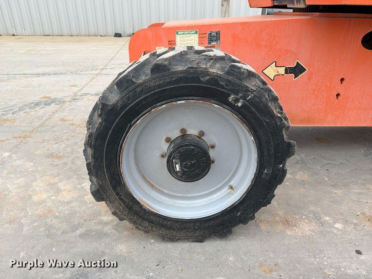 image for item FC0491 JLG 660SJ boom lift