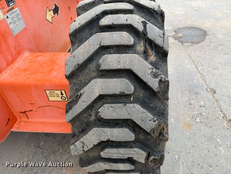 image for item FC0491 JLG 660SJ boom lift