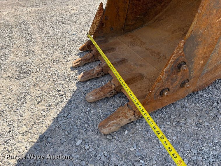 image for item FC3428 2019 Komatsu PC210LC-11 excavator