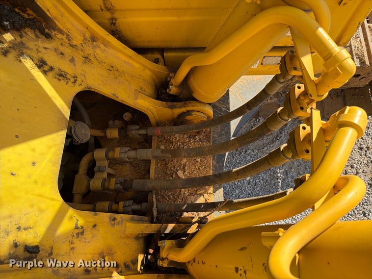 image for item FC3428 2019 Komatsu PC210LC-11 excavator