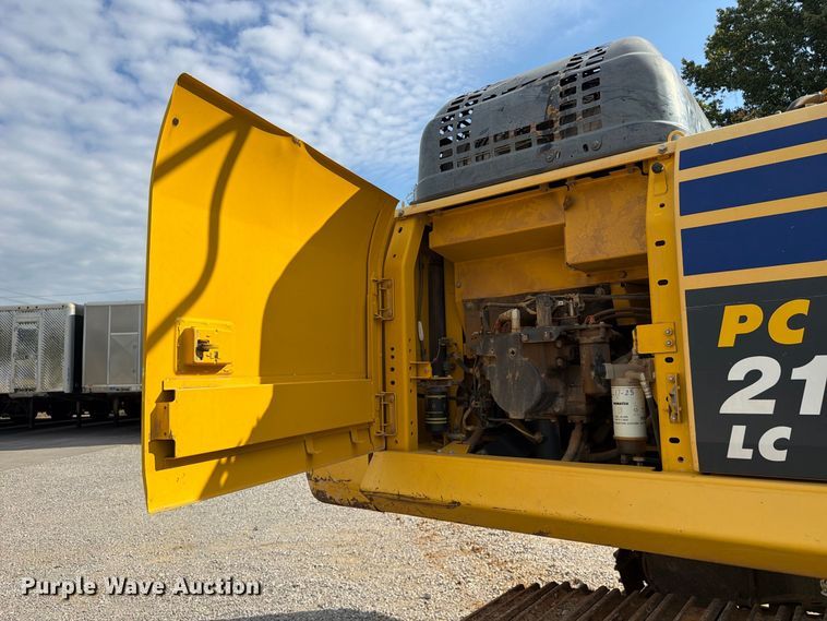 image for item FC3428 2019 Komatsu PC210LC-11 excavator