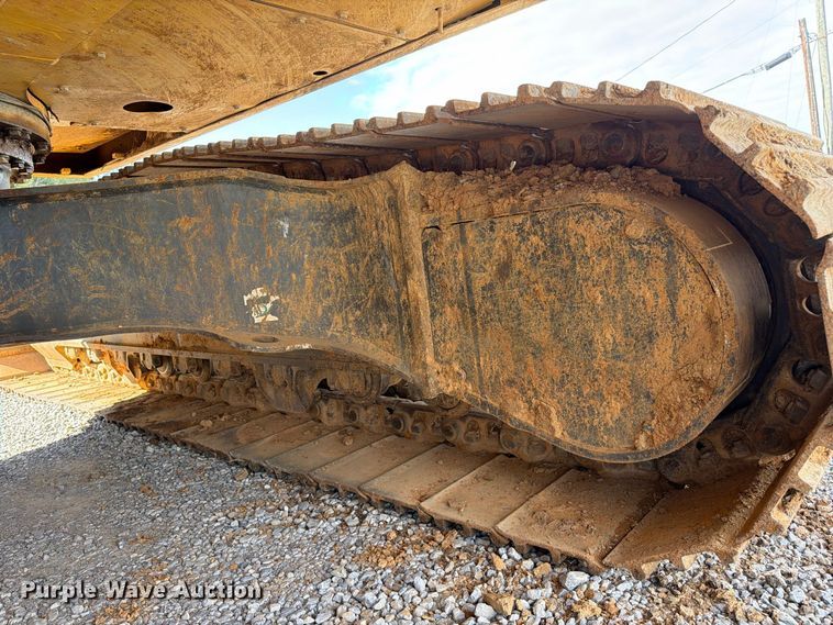 image for item FC3428 2019 Komatsu PC210LC-11 excavator
