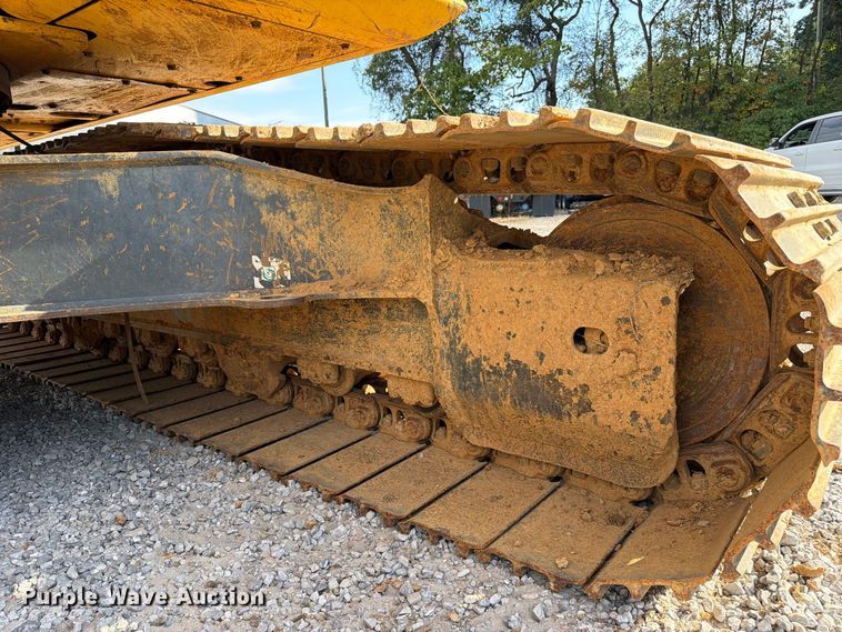 image for item FC3428 2019 Komatsu PC210LC-11 excavator