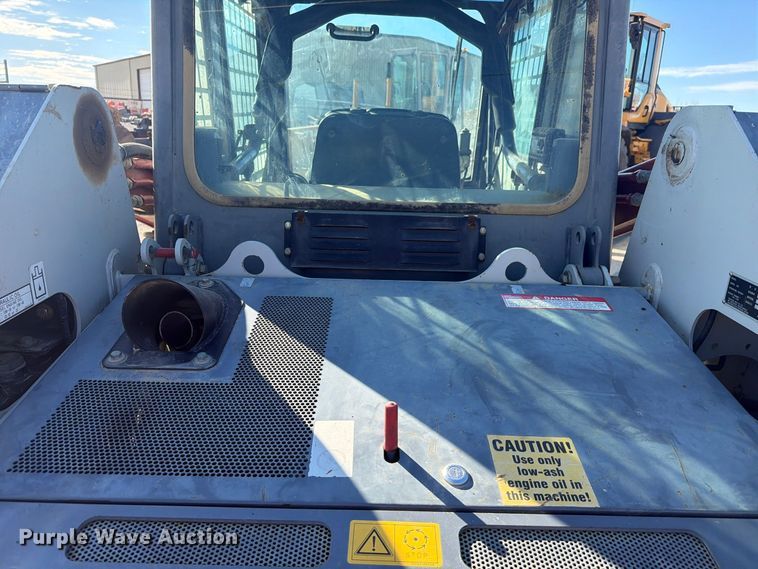 image for item FC3429 2019 Takeuchi TL8 tracked skid steer loader