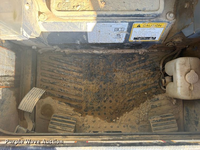 image for item FC3429 2019 Takeuchi TL8 tracked skid steer loader