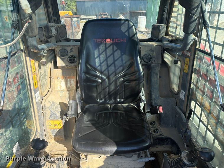 image for item FC3429 2019 Takeuchi TL8 tracked skid steer loader