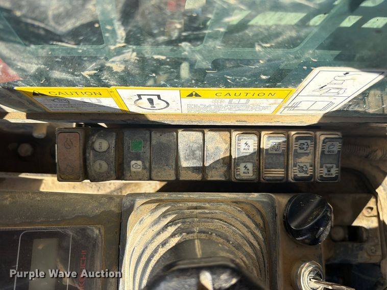 image for item FC3429 2019 Takeuchi TL8 tracked skid steer loader