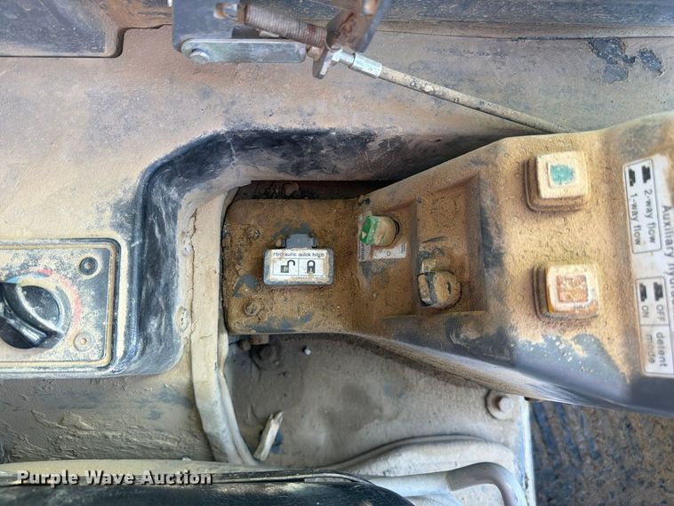 image for item FC3429 2019 Takeuchi TL8 tracked skid steer loader