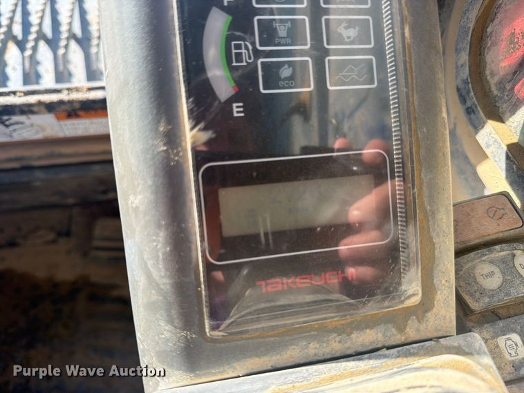 image for item FC3429 2019 Takeuchi TL8 tracked skid steer loader