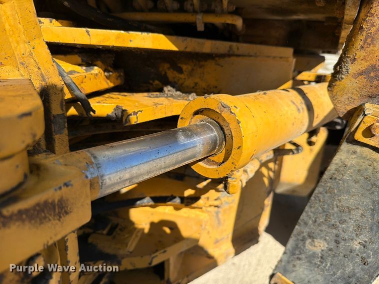 image for item FC3431 1995 Fiat-Allis FG65C motor grader