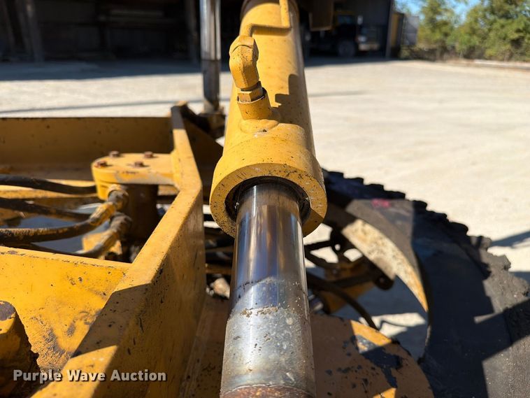image for item FC3431 1995 Fiat-Allis FG65C motor grader