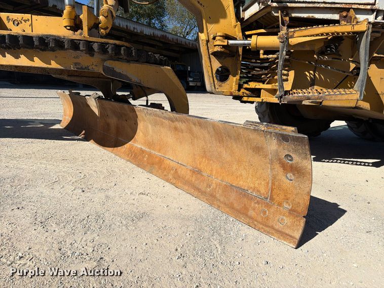 image for item FC3431 1995 Fiat-Allis FG65C motor grader