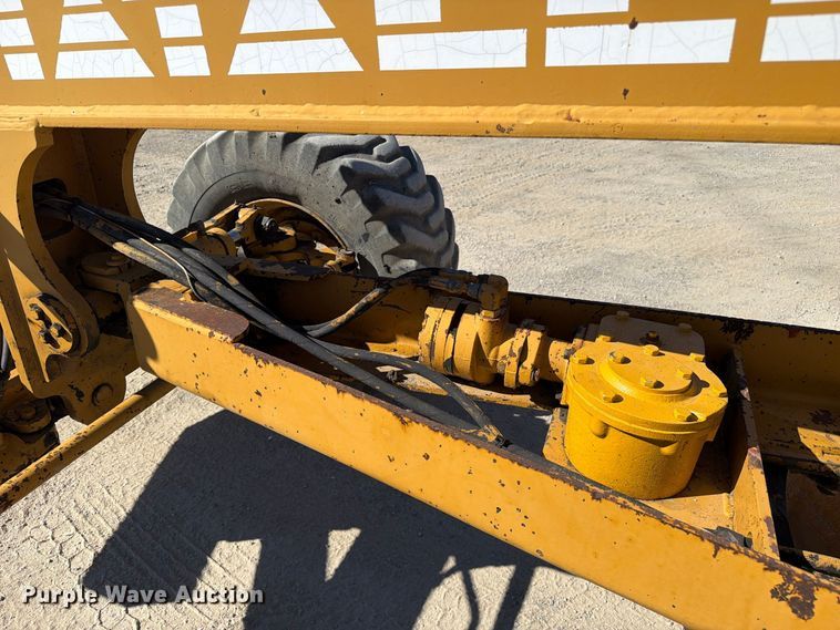 image for item FC3431 1995 Fiat-Allis FG65C motor grader