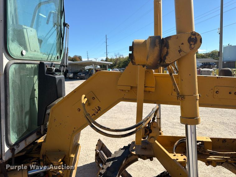 image for item FC3431 1995 Fiat-Allis FG65C motor grader