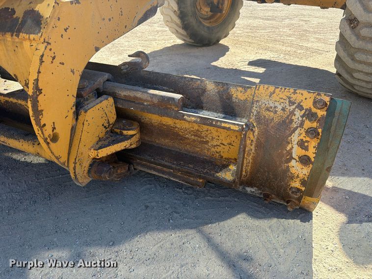 image for item FC3431 1995 Fiat-Allis FG65C motor grader