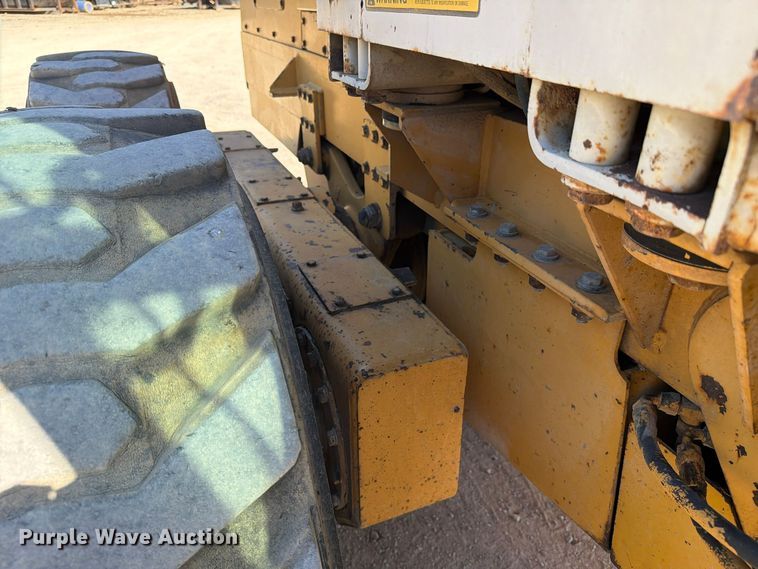 image for item FC3431 1995 Fiat-Allis FG65C motor grader