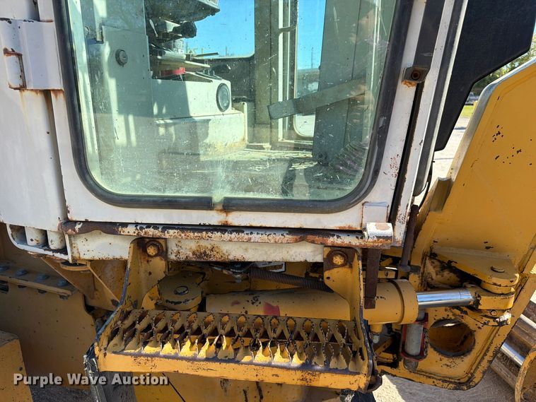 image for item FC3431 1995 Fiat-Allis FG65C motor grader