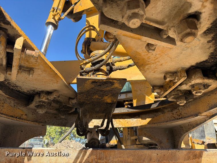 image for item FC3431 1995 Fiat-Allis FG65C motor grader