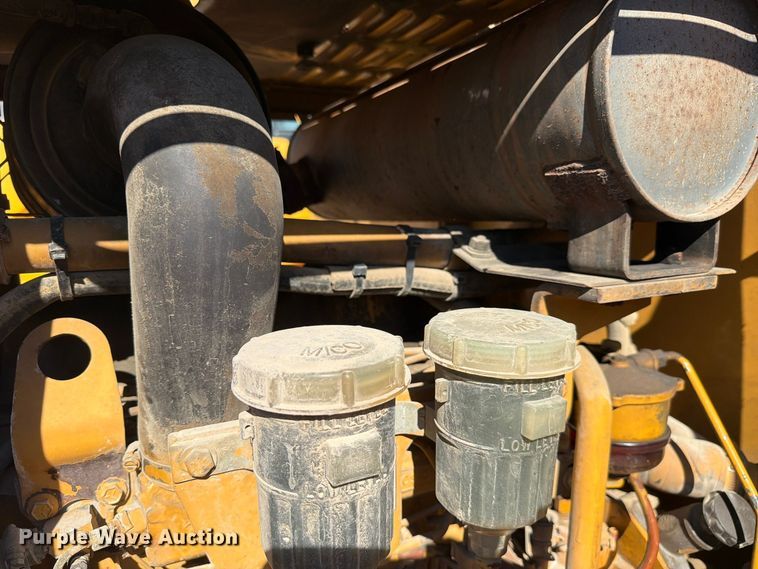image for item FC3431 1995 Fiat-Allis FG65C motor grader