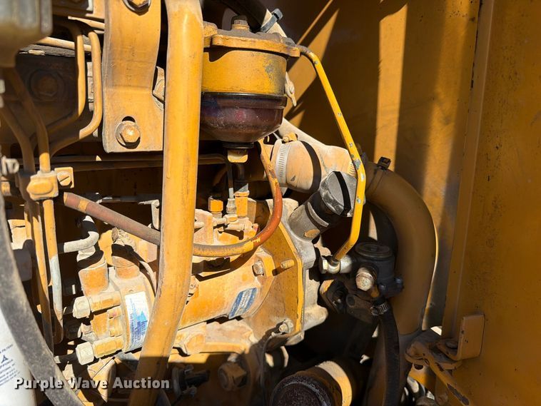 image for item FC3431 1995 Fiat-Allis FG65C motor grader