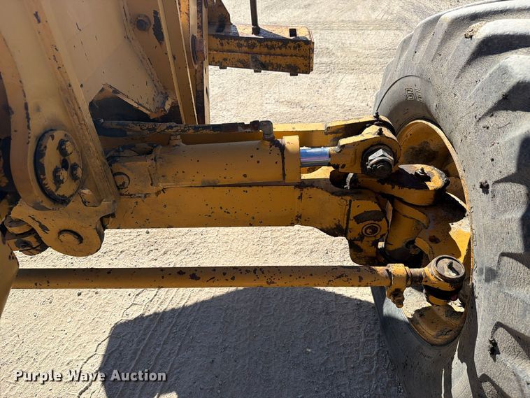 image for item FC3431 1995 Fiat-Allis FG65C motor grader
