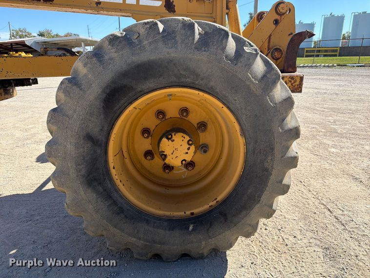 image for item FC3431 1995 Fiat-Allis FG65C motor grader