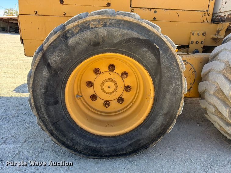 image for item FC3431 1995 Fiat-Allis FG65C motor grader