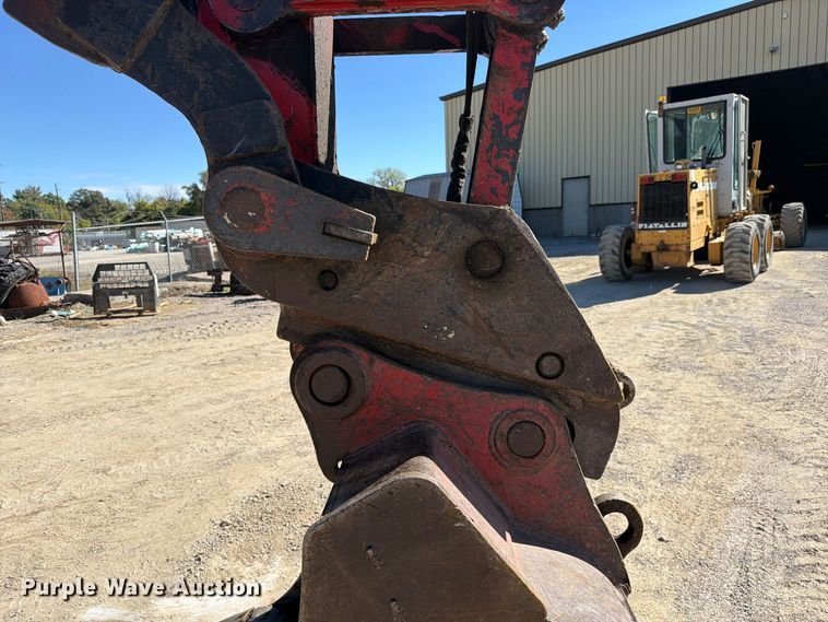 image for item FC3432 2015 Link-Belt 160X4 excavator