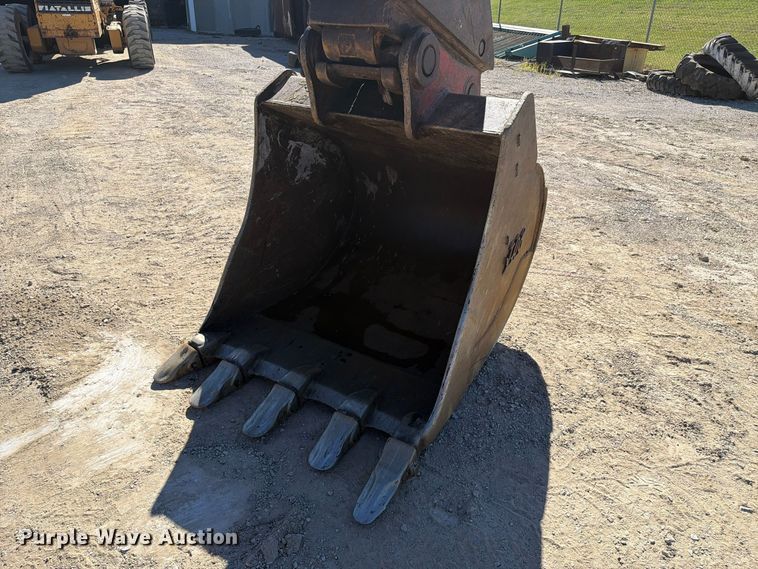 image for item FC3432 2015 Link-Belt 160X4 excavator